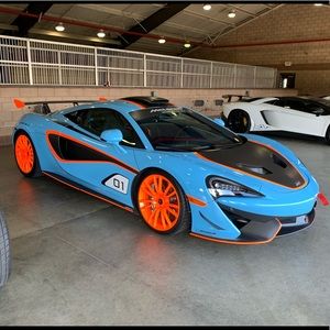 Meet your Posher, Christopher